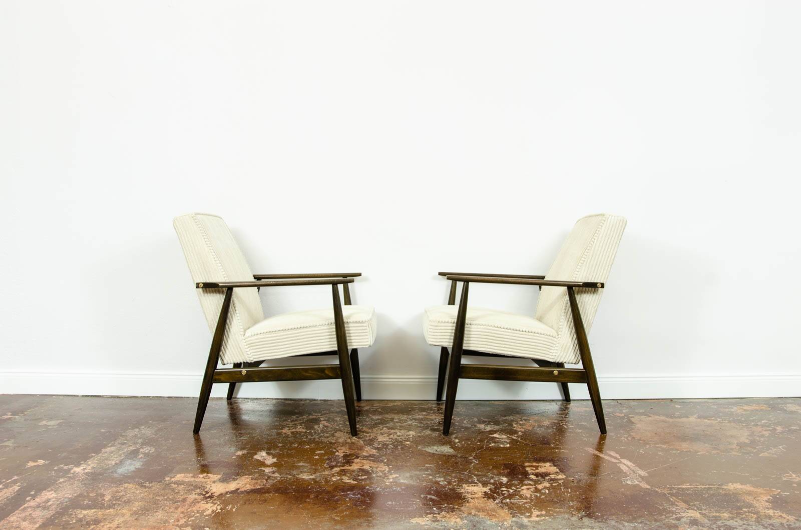 Type 300 190 Armchairs in Corduroy by H. Lis, 1960s, Set of 2