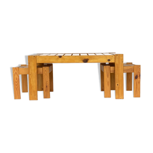 Banc de table gigogne en pin à lattes scandinave avec tabourets ou tables d’appoint, années 1970