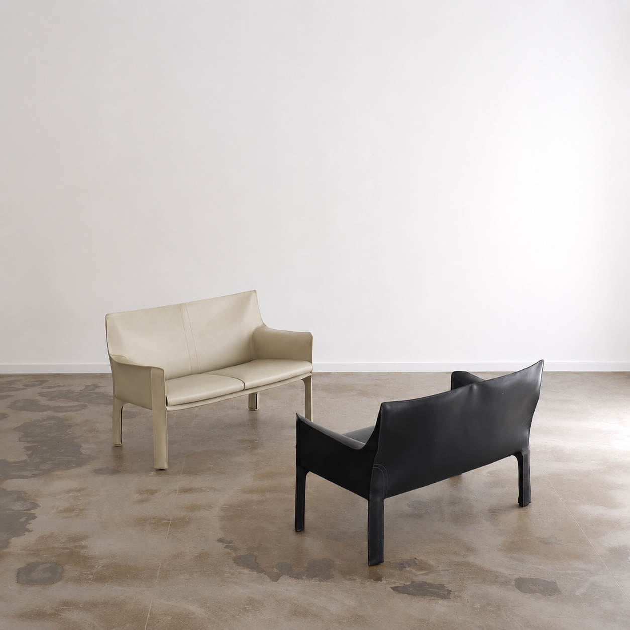 Mario Bellini set of two CAB 412 & 414 beige