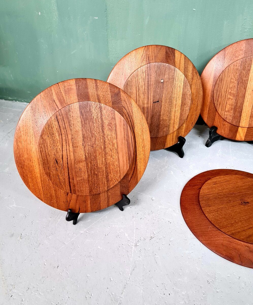 6 teak plates
