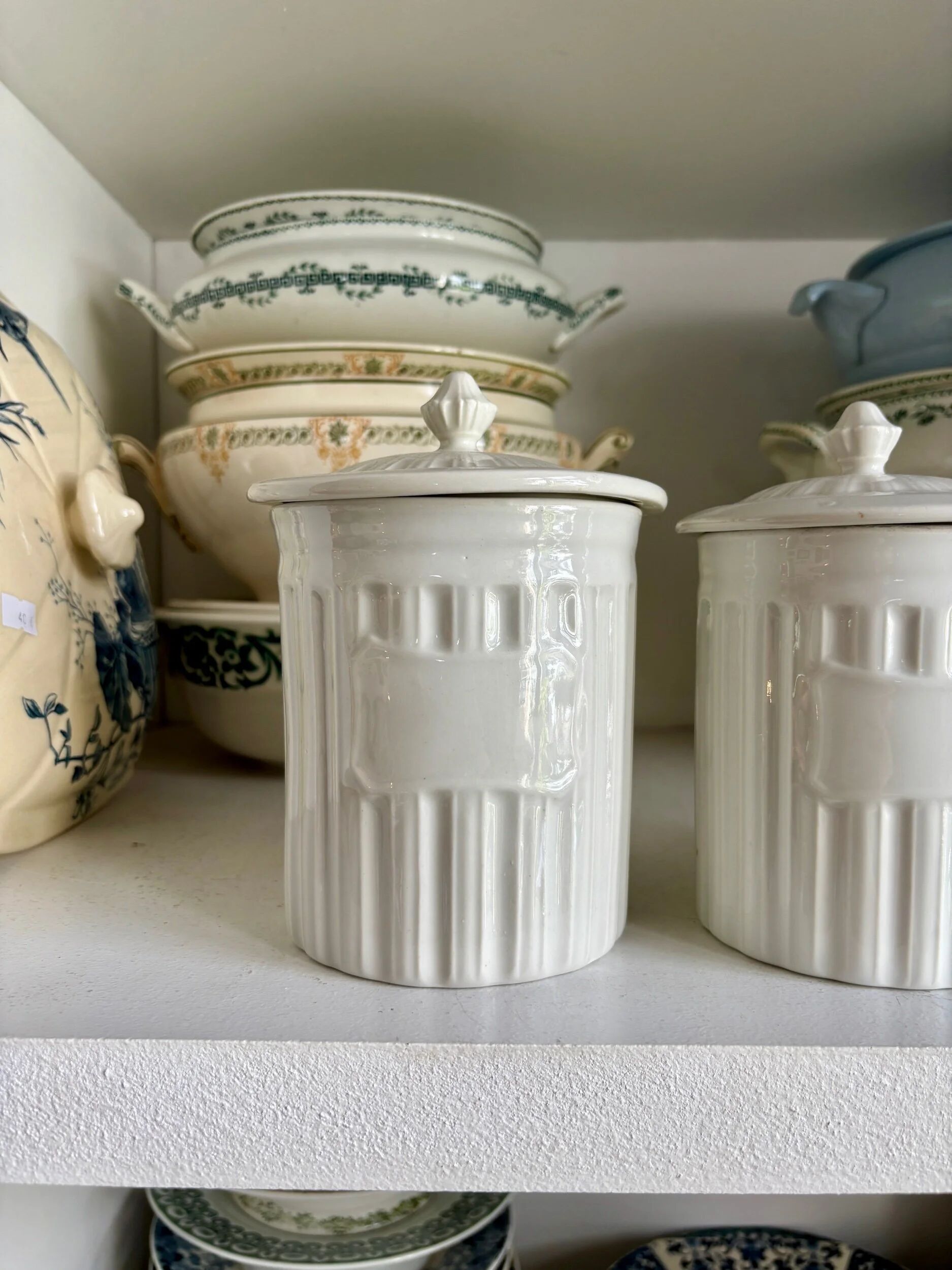 3 white Limoges porcelain Aluminate jars