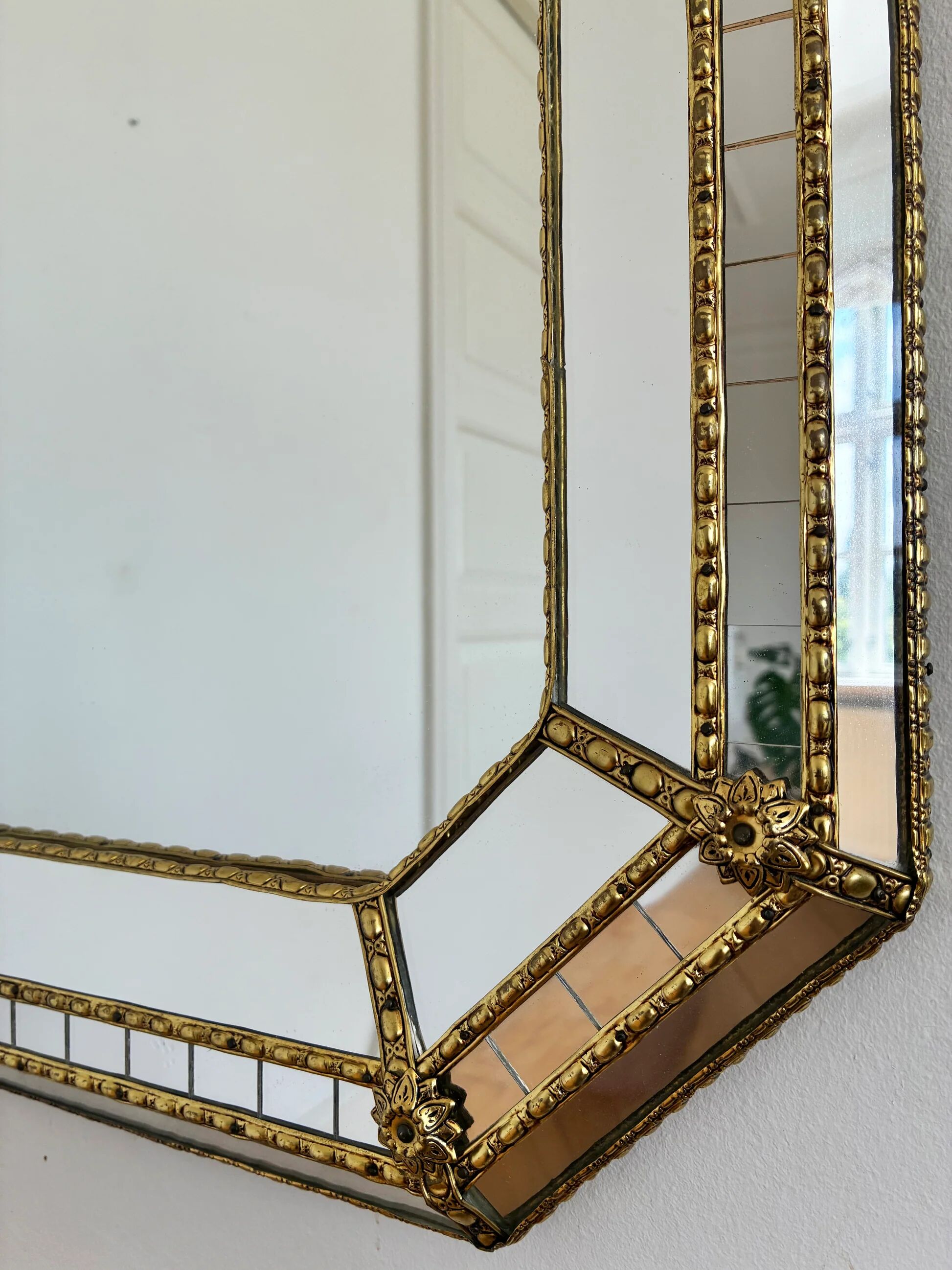 Vintage Spanish Venetian-style wall mirror, octagonal brass, 1980s Hollywood Regency