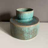 Reactive glacure green vase