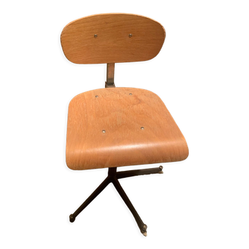 Adjustable workshop chair