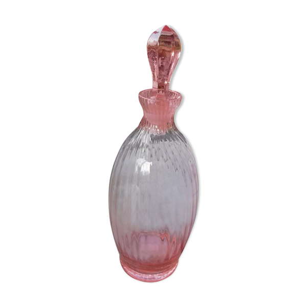 Carafe à liqueur en verre rose