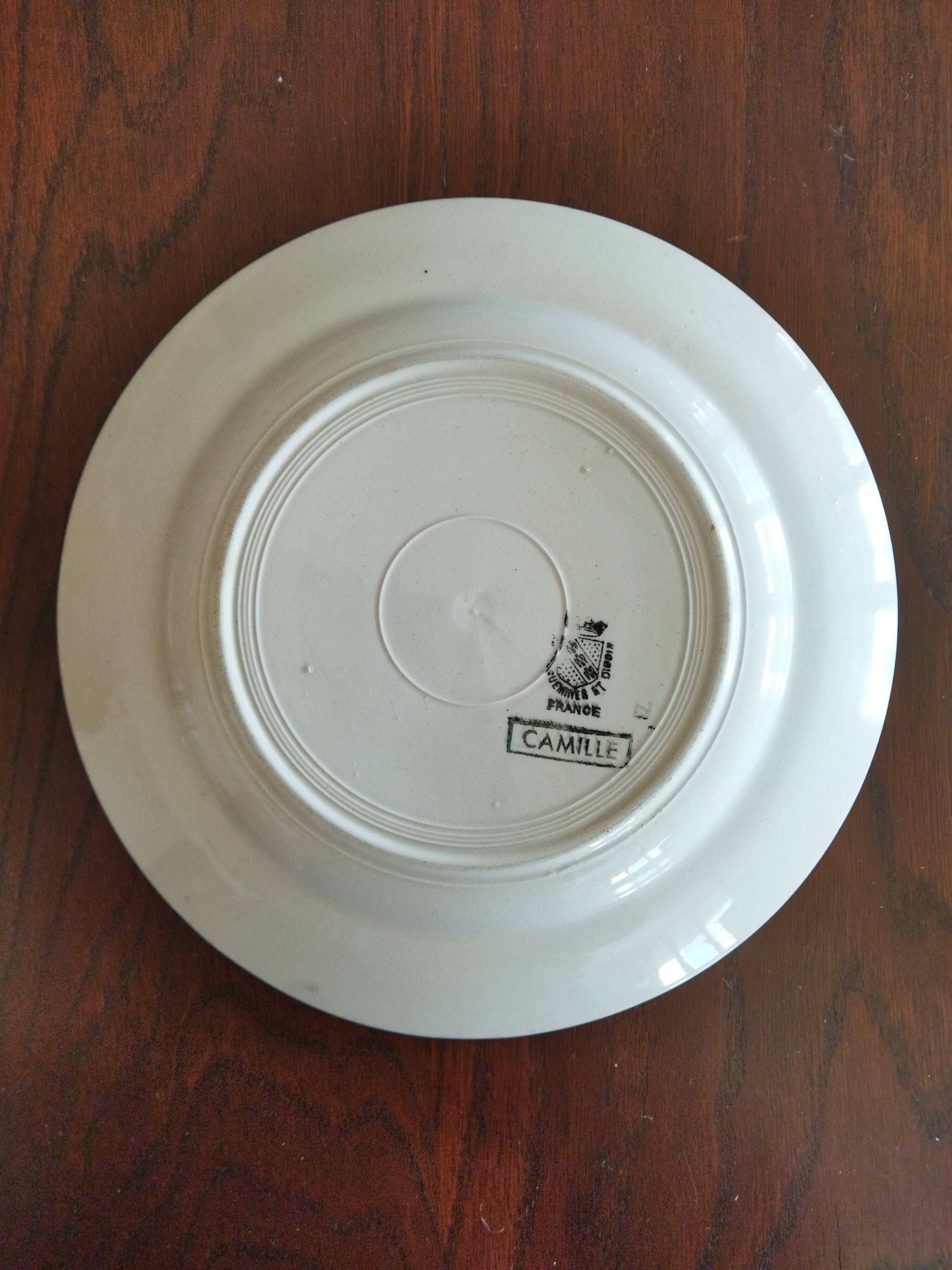 8 French earthenware dinner plates (Gien Sarreguemines Digoin Moulin des Loups Orchies)