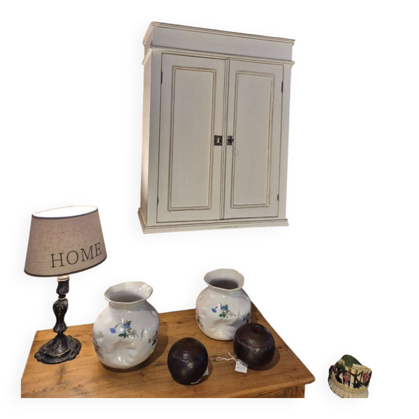 Étagère murale, armoire à pharmacie ancienne