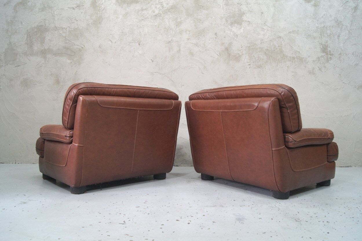 A pair of vintage Italian leather Lounge Chairs, 1970s