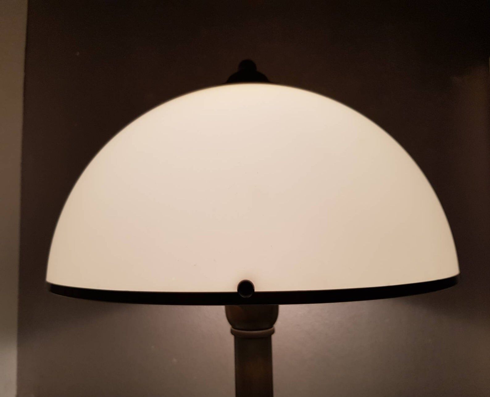 White mushroom table lamp 1970s space age