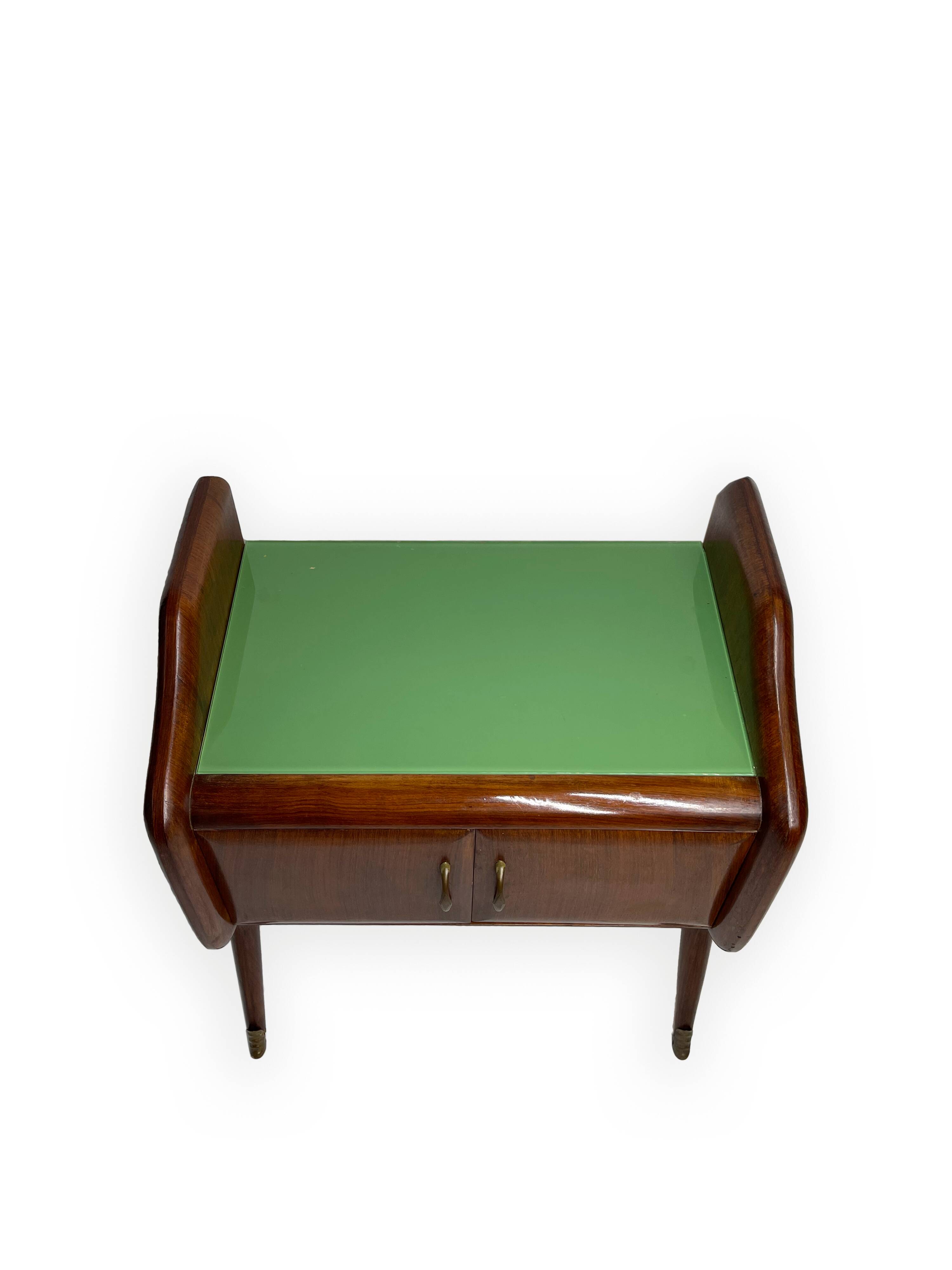 Table de chevet italienne du milieu du siècle