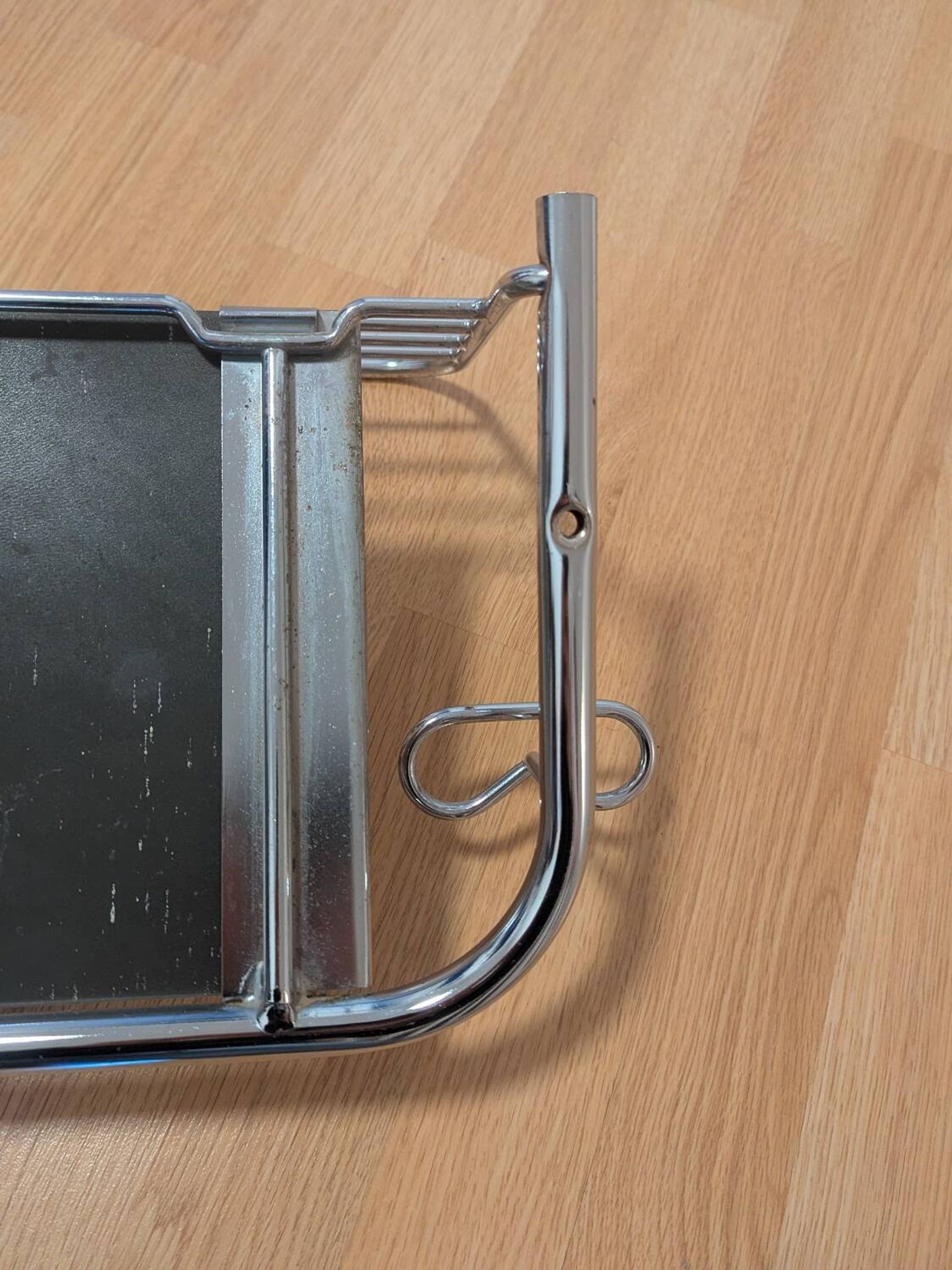 Porte-manteau vestiaire 4 patères miroir métal chromé