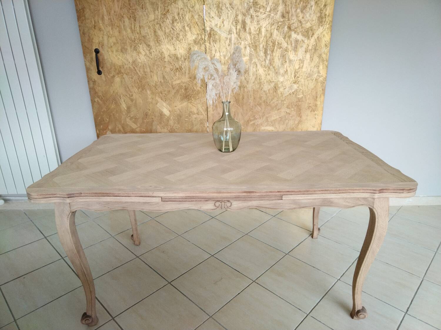Renovated solid oak extendable table