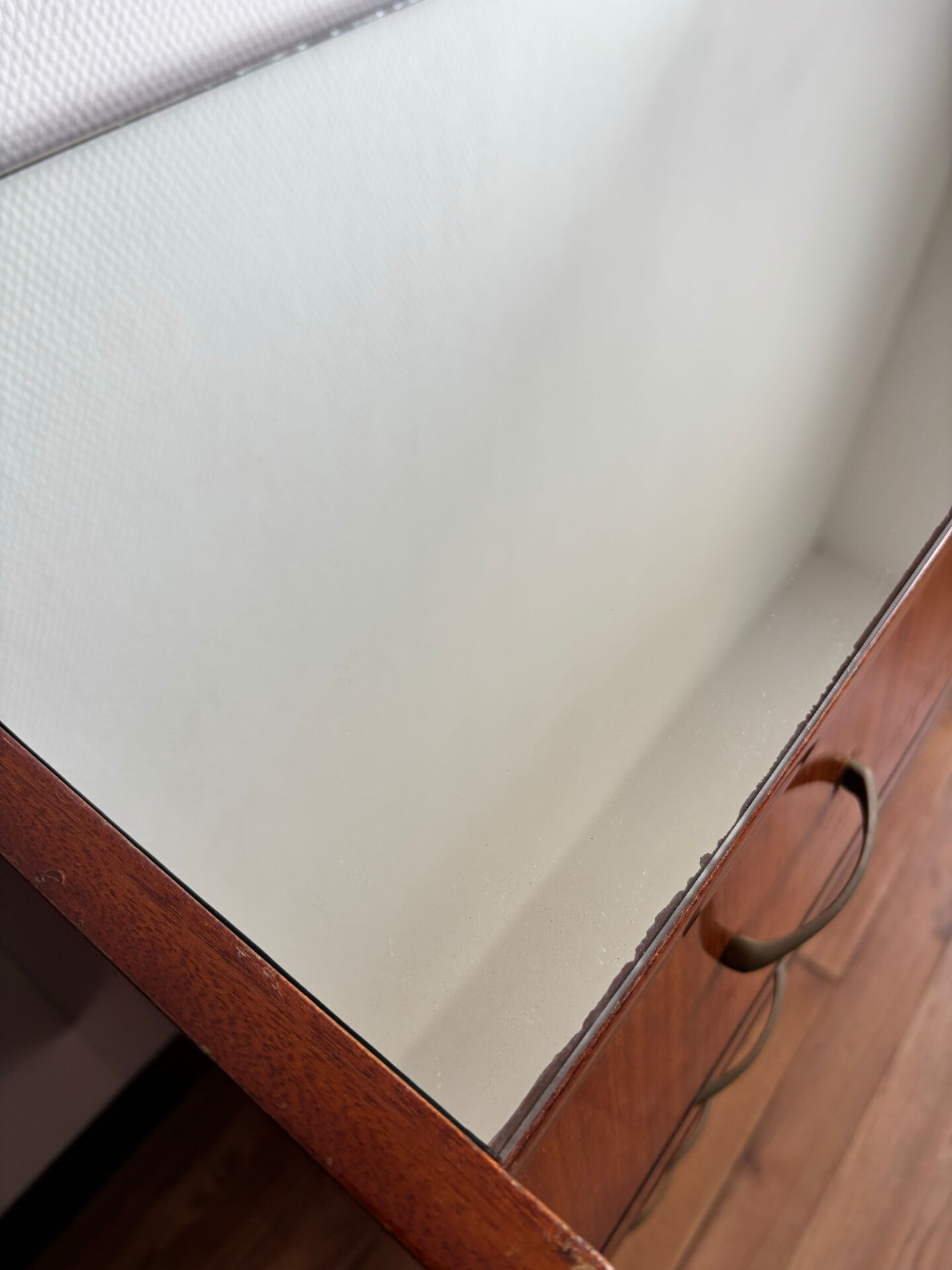 Vintage chest of drawers