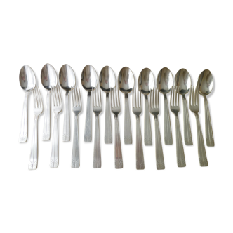 Set of 2 x 10 Silver Metal Table Covers 84G Art Deco Style