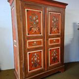Hand-painted Alsatian wardrobe with floral decoration, 19th century.