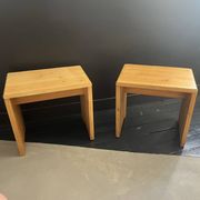 Paire de tabouret ou tables de chevet de Charlotte Perriand