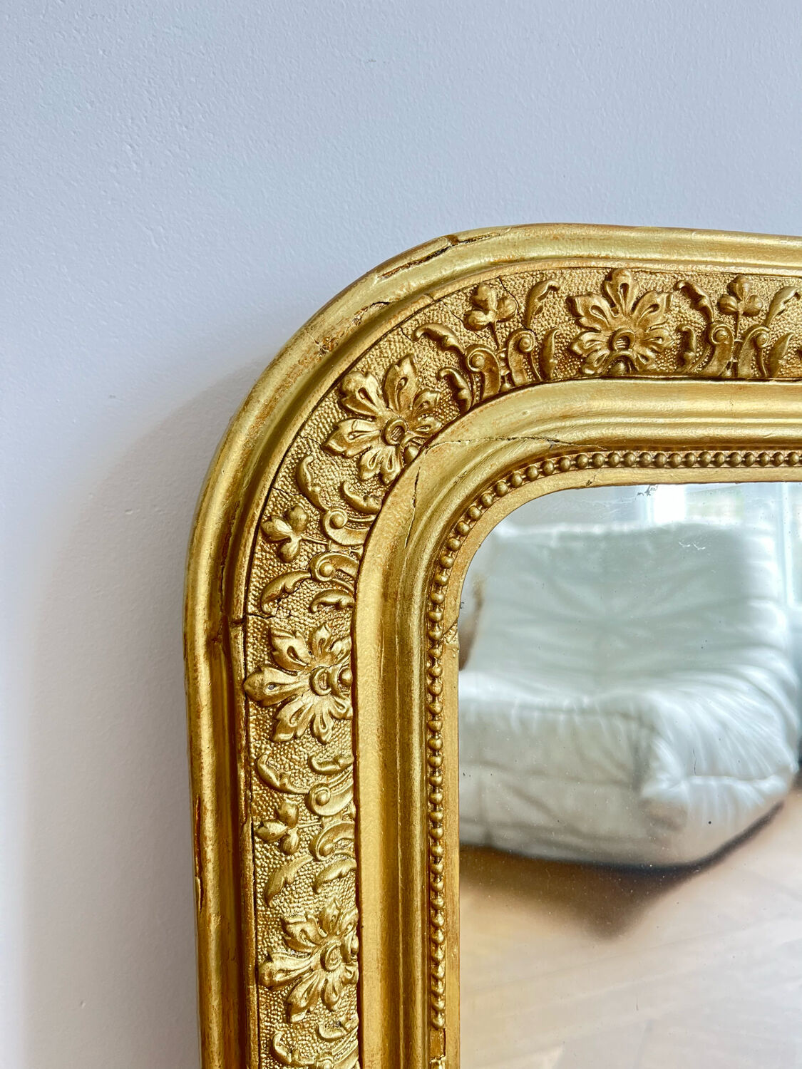 Mirror, former Louis-Philippe carved75 × 53 cm