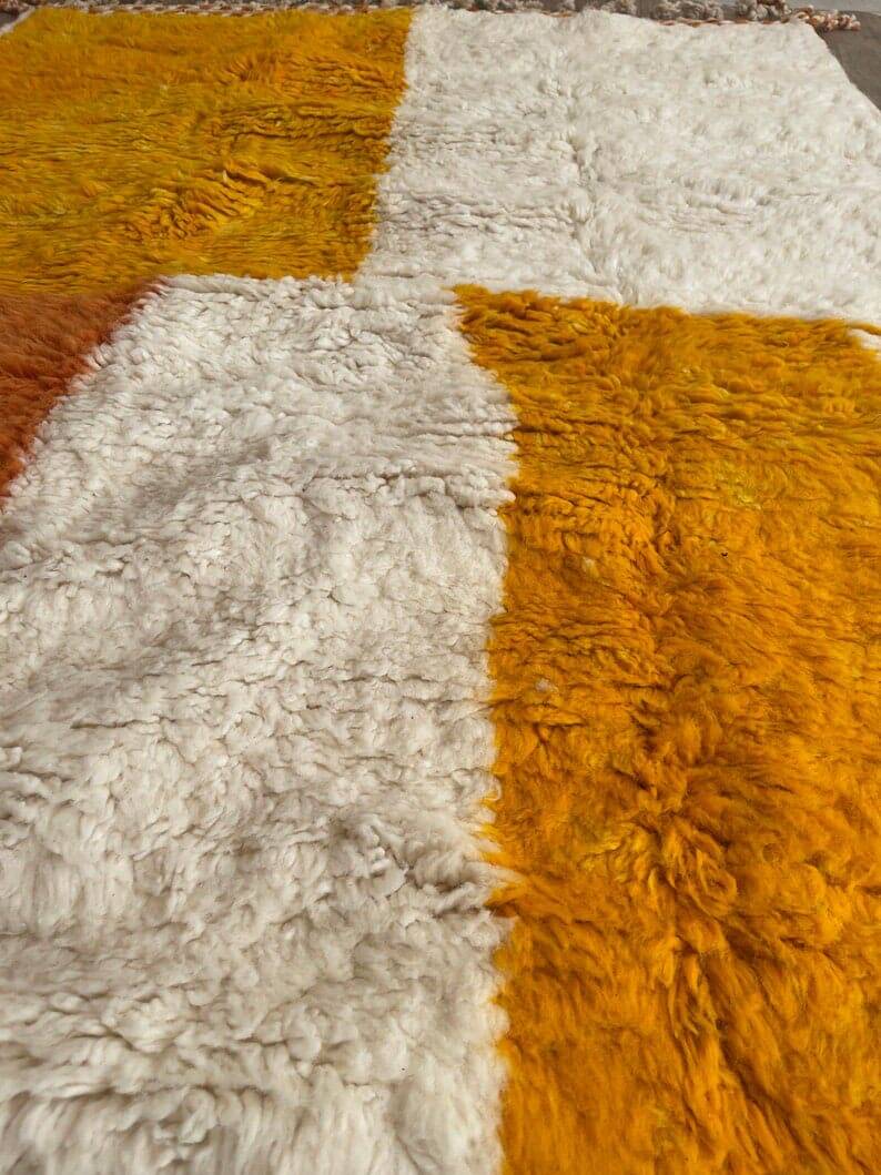 Handmade Beni Ouraine rug, size 200 x 300 cm