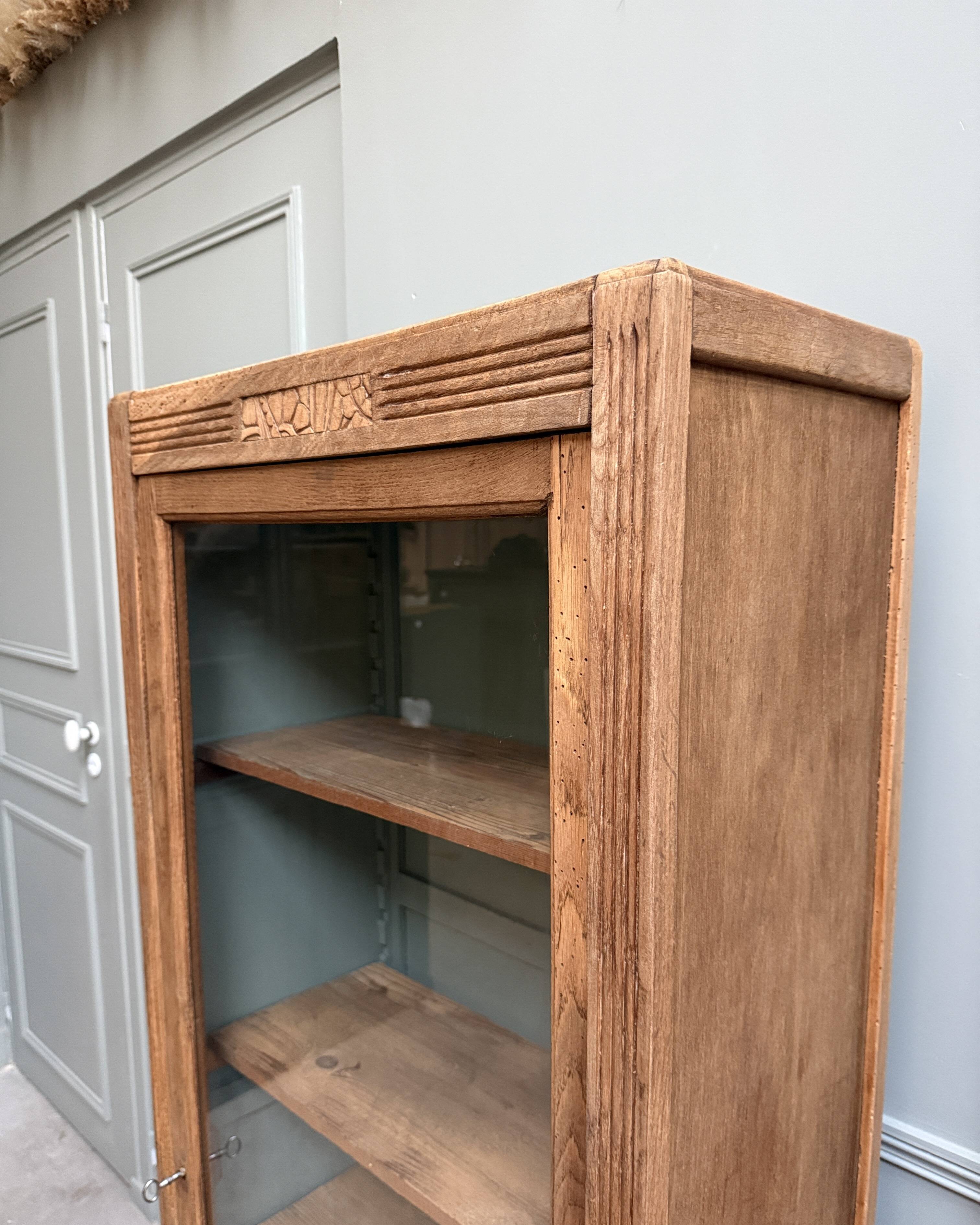 Vitrine parisienne Art Déco en chêne (rénovée)
