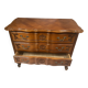 Élégante commode galbée de style Louis XV – 3 tiroirs – décor rocaille