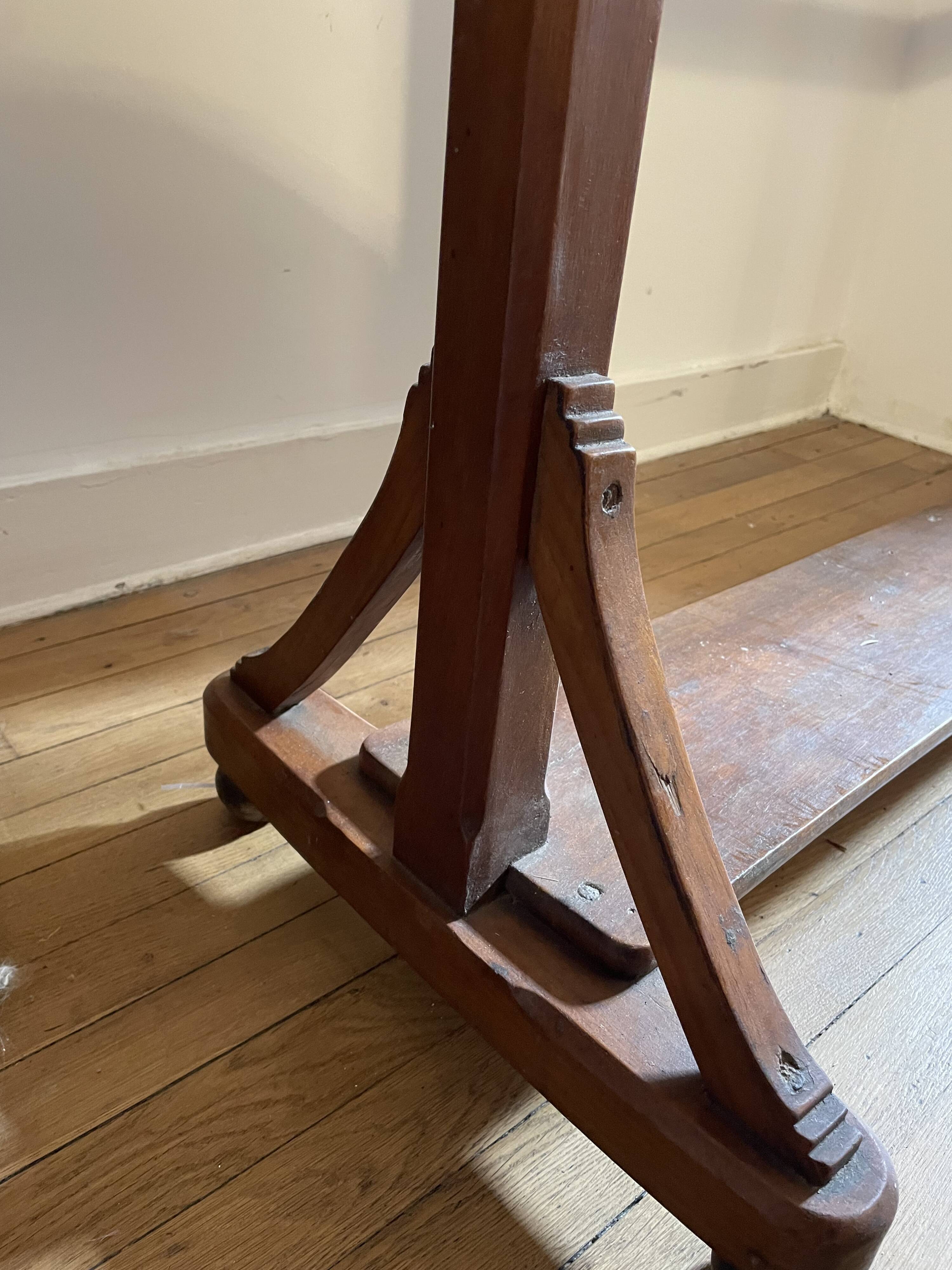 Porte-manteau en bois exotique vintage