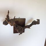Old vine hook