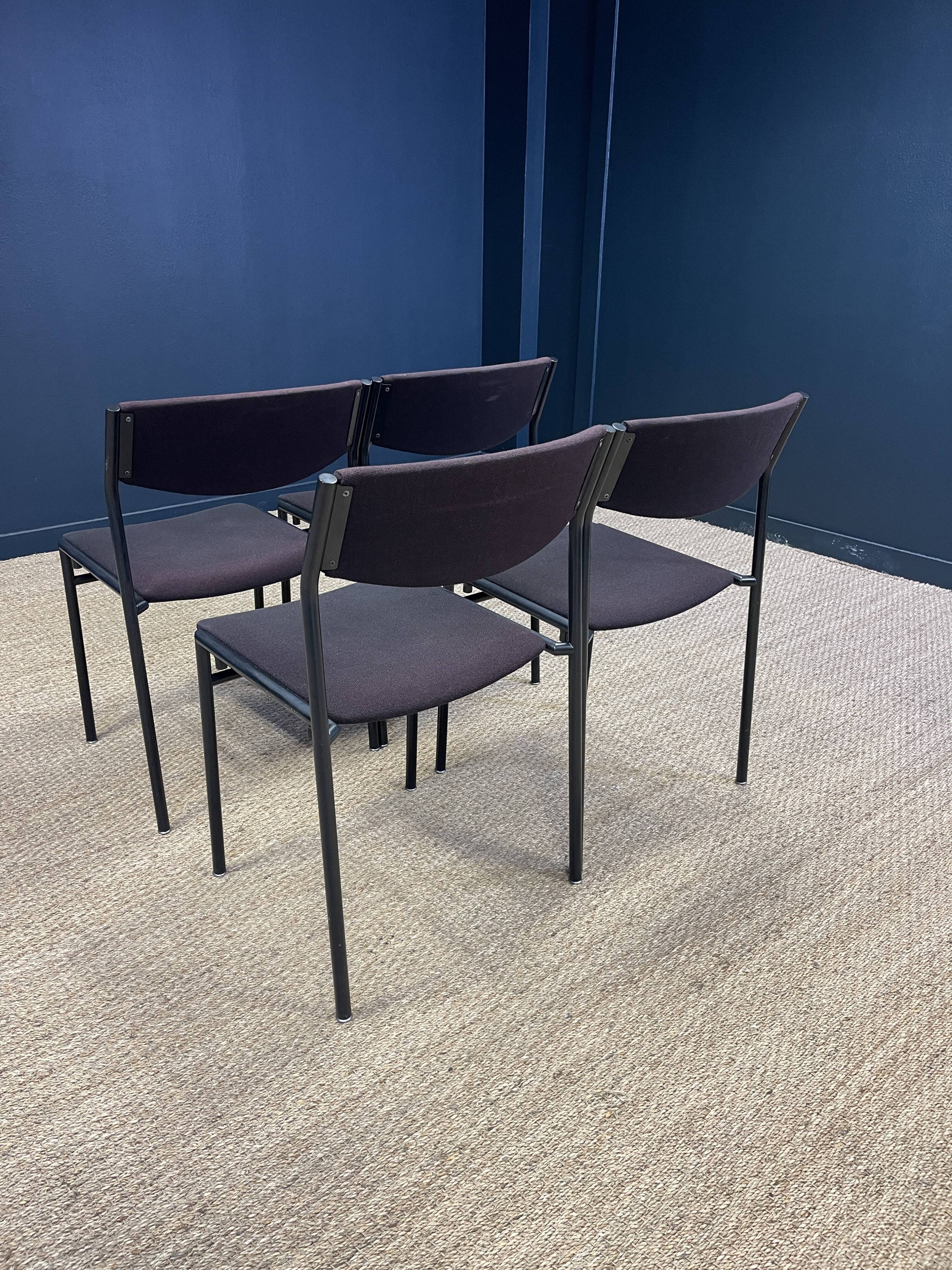Set of 4 Gijs Van Der Sluis chairs aubergine fabric black steel legs 70s Netherlands