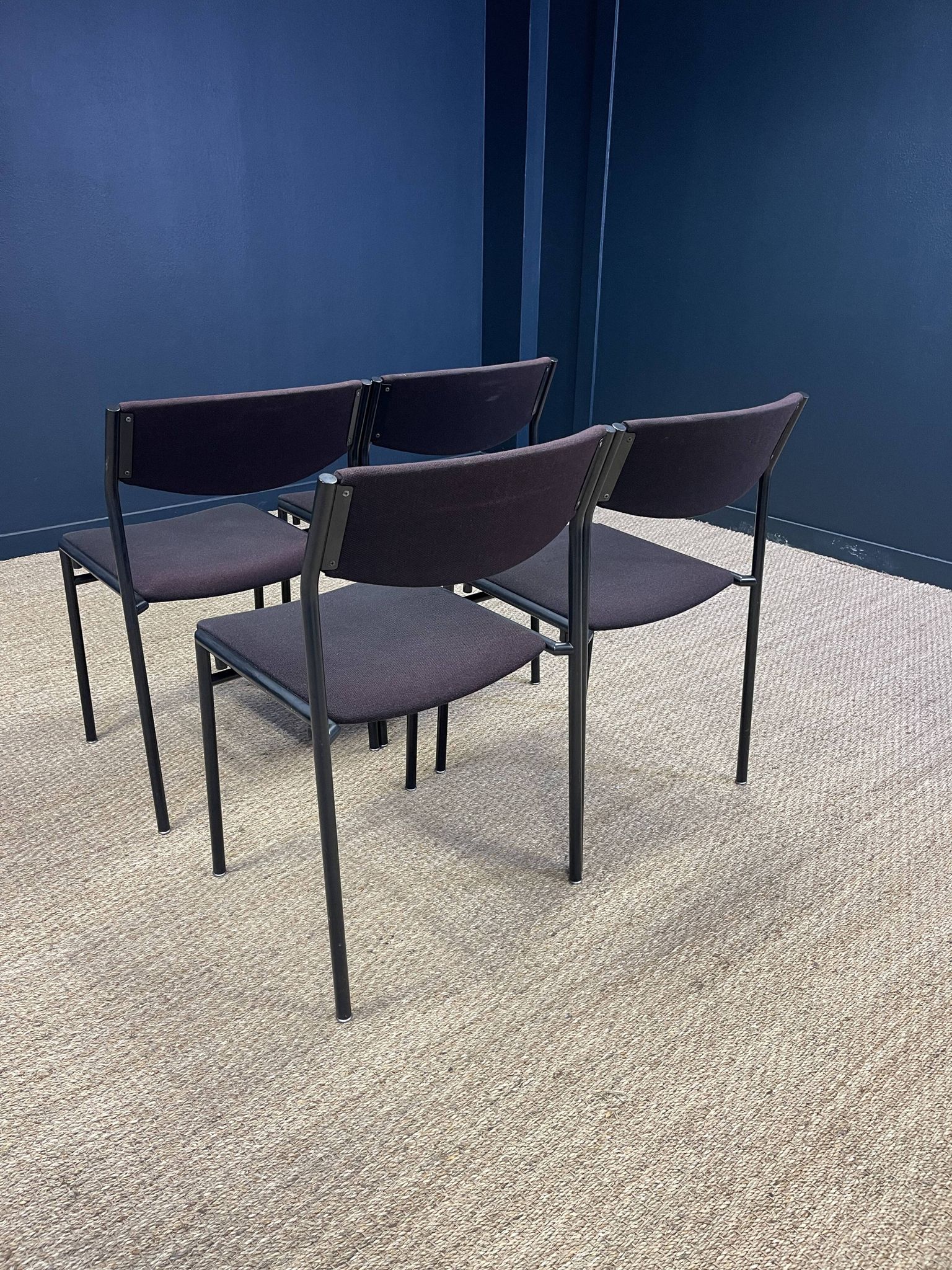 Set of 4 Gijs Van Der Sluis chairs aubergine fabric black steel legs 70s Netherlands