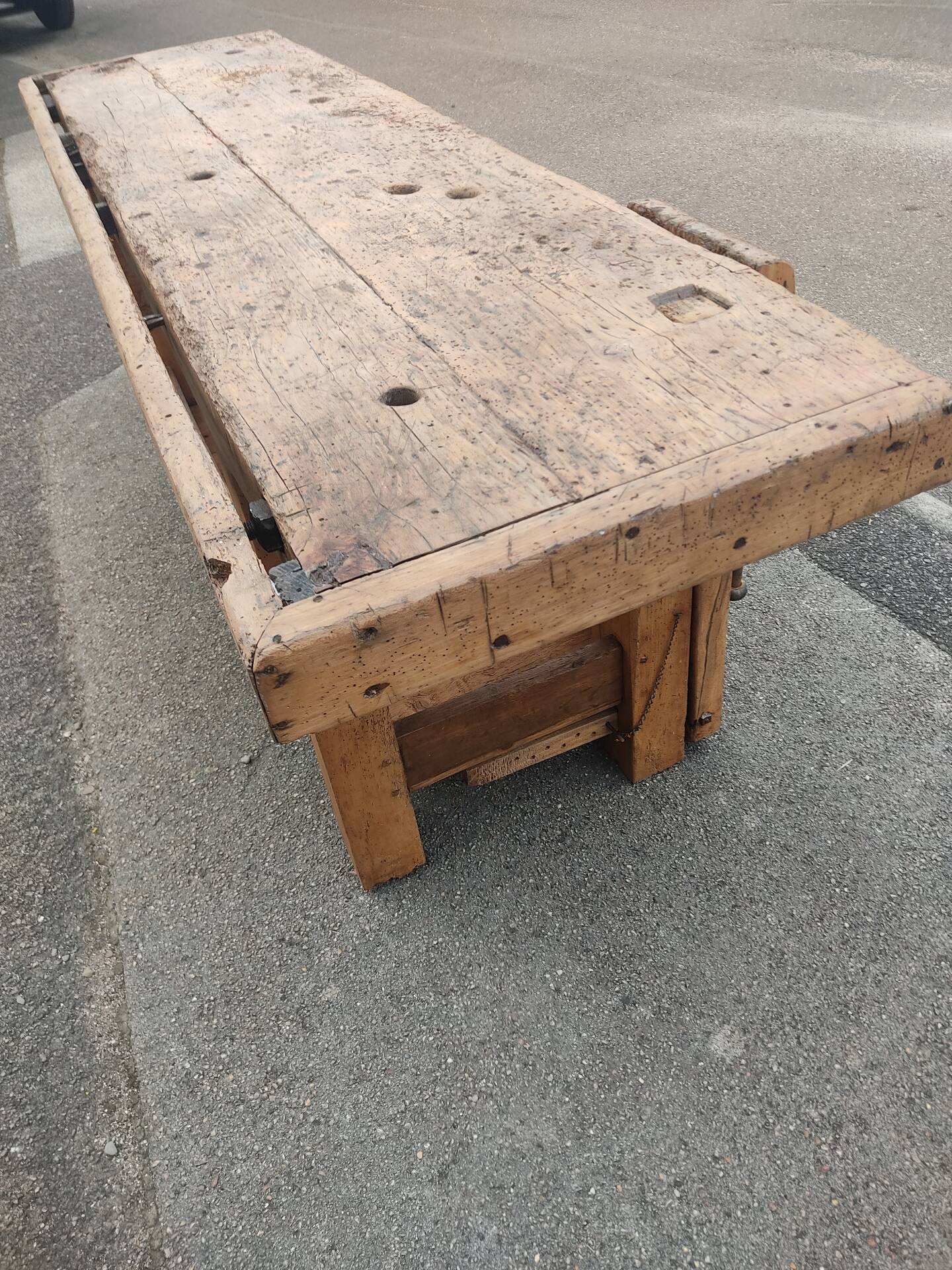 Established carpenter's workshop Ok