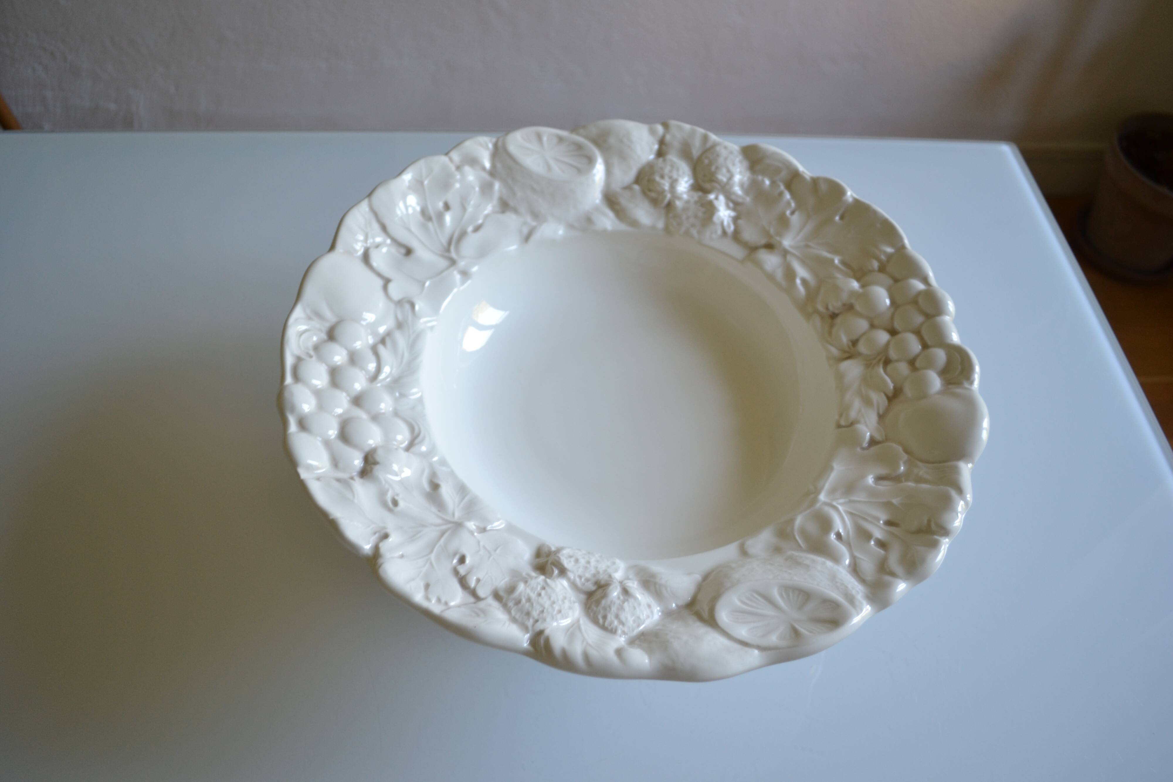 Geneviève Lethu "Mado" large earthenware slip bowl D: 38 cm