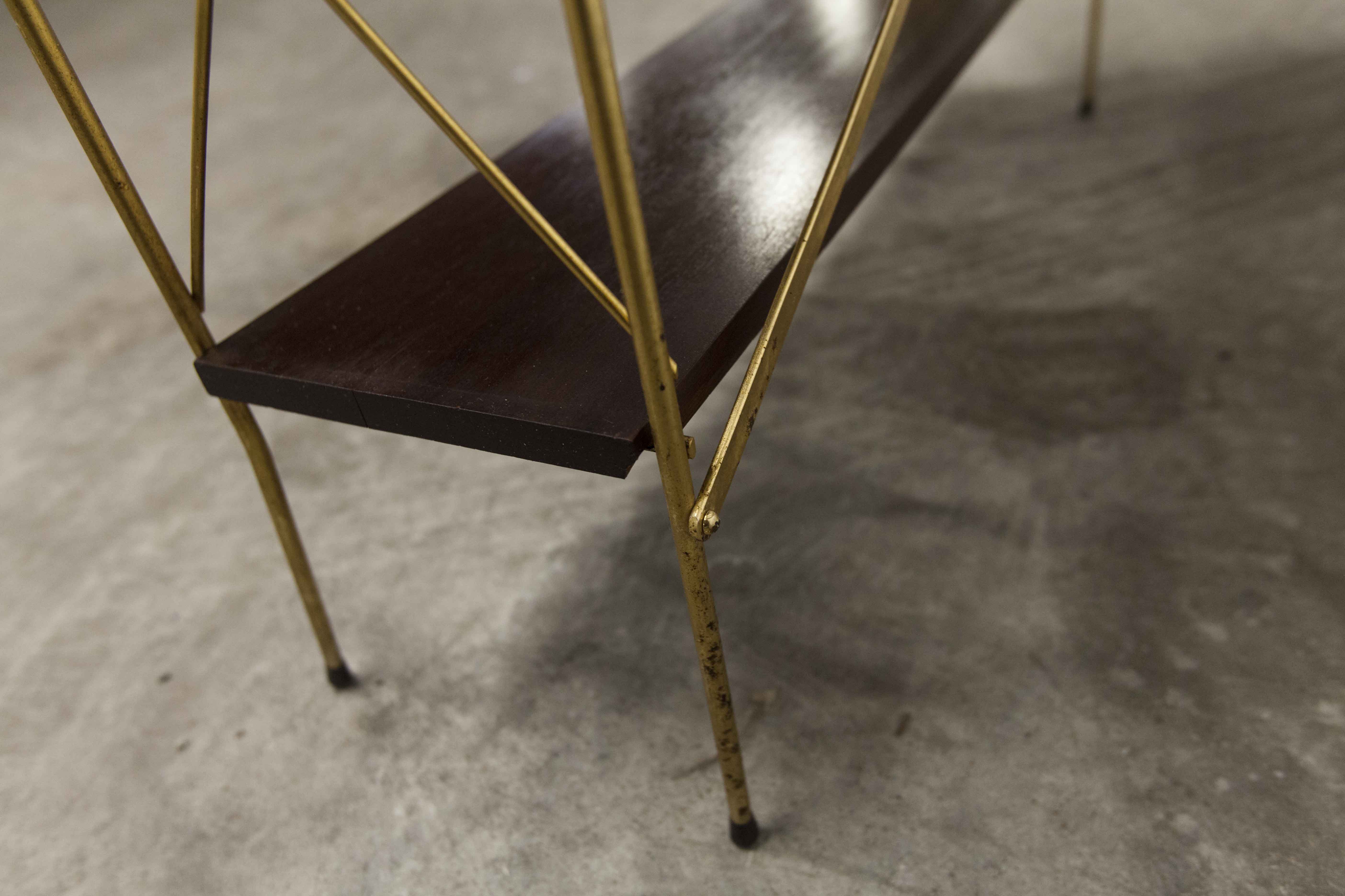 Thong shelf on foot L78.5