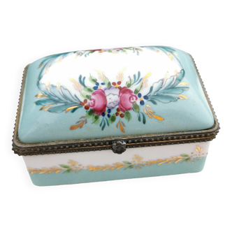 Porcelain jewelry box