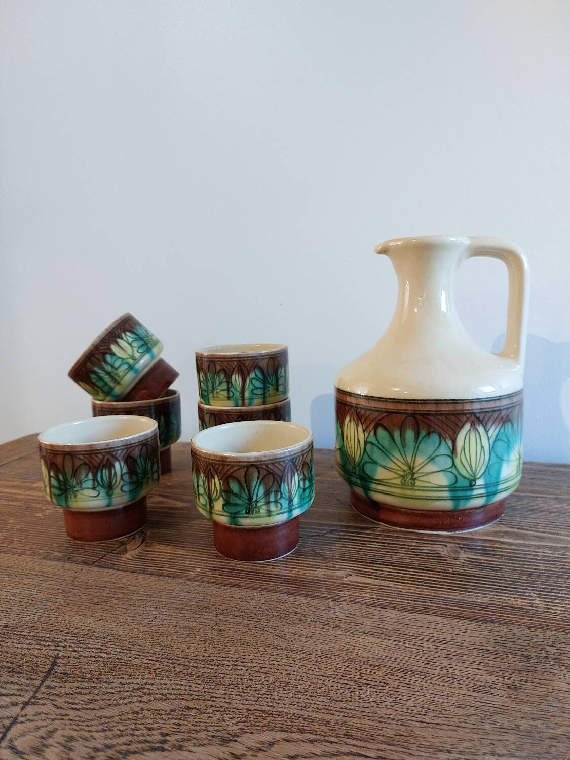Pitcher service and 6 ceramic cups 1970
