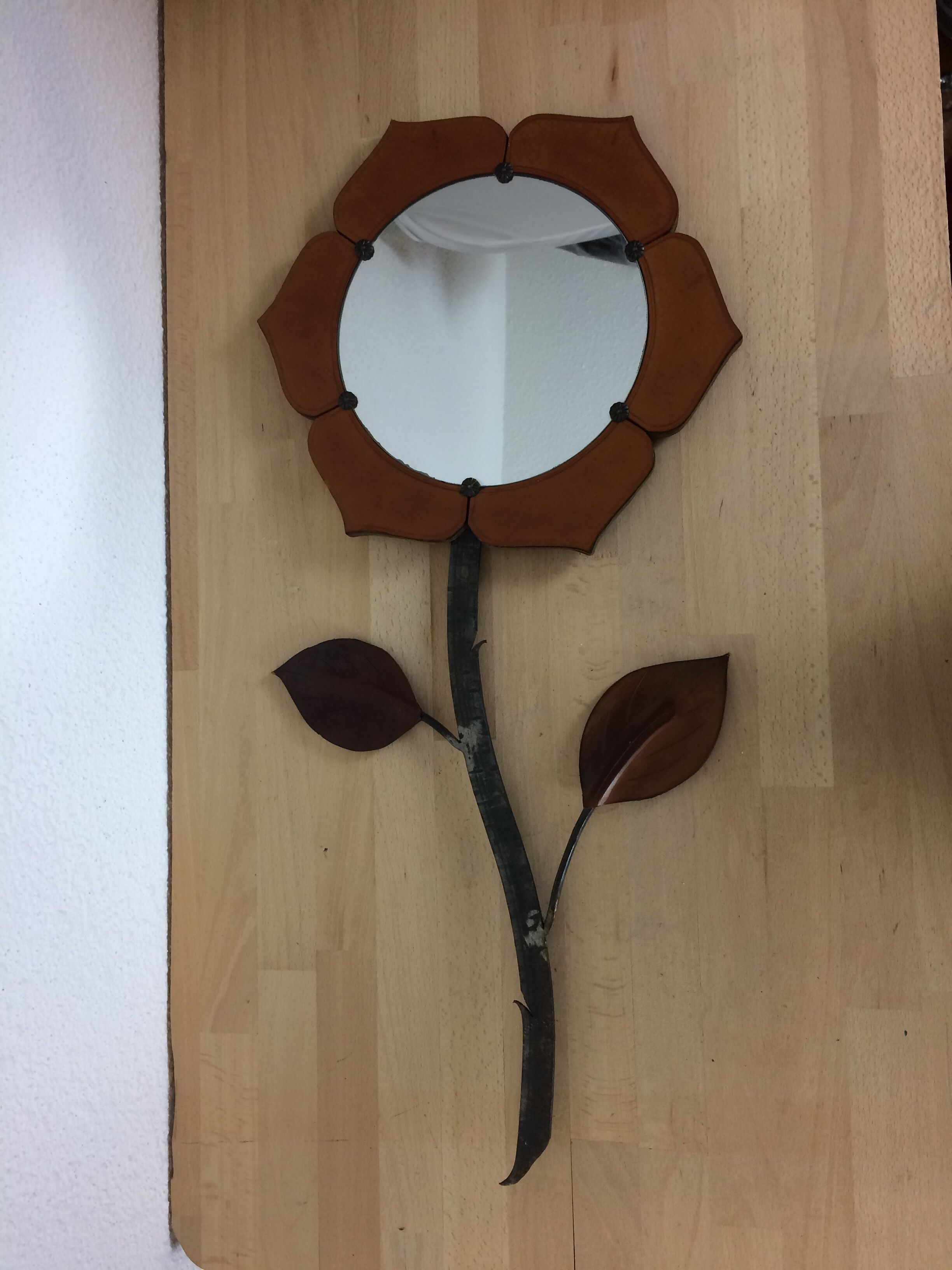 Mirror flower leather and metal 67 x 32 cm