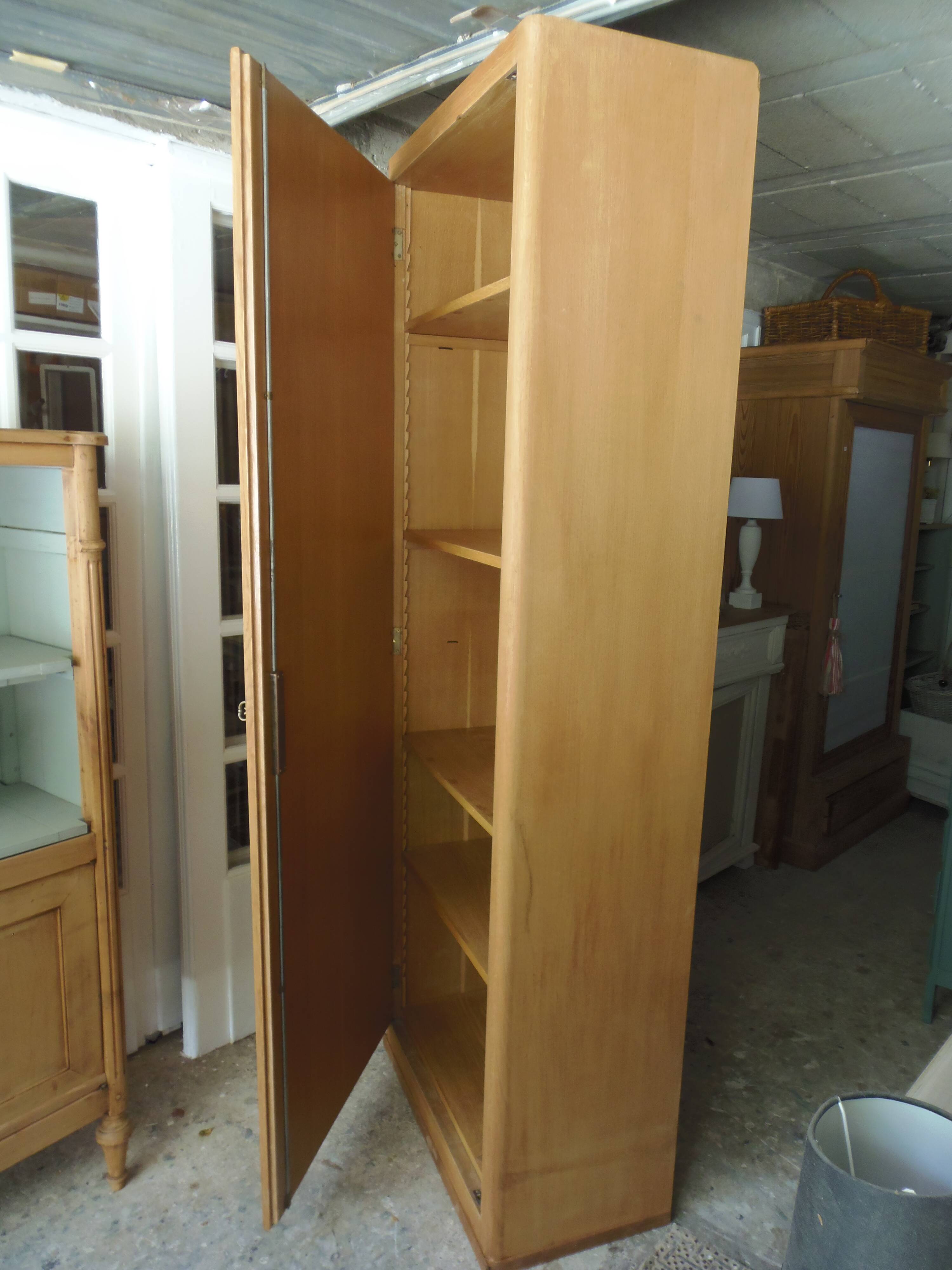 Armoire vintage en bois brut, 5 étagères bois modulables