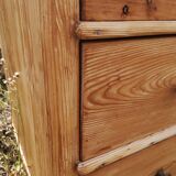4-drawer pine chest of drawers