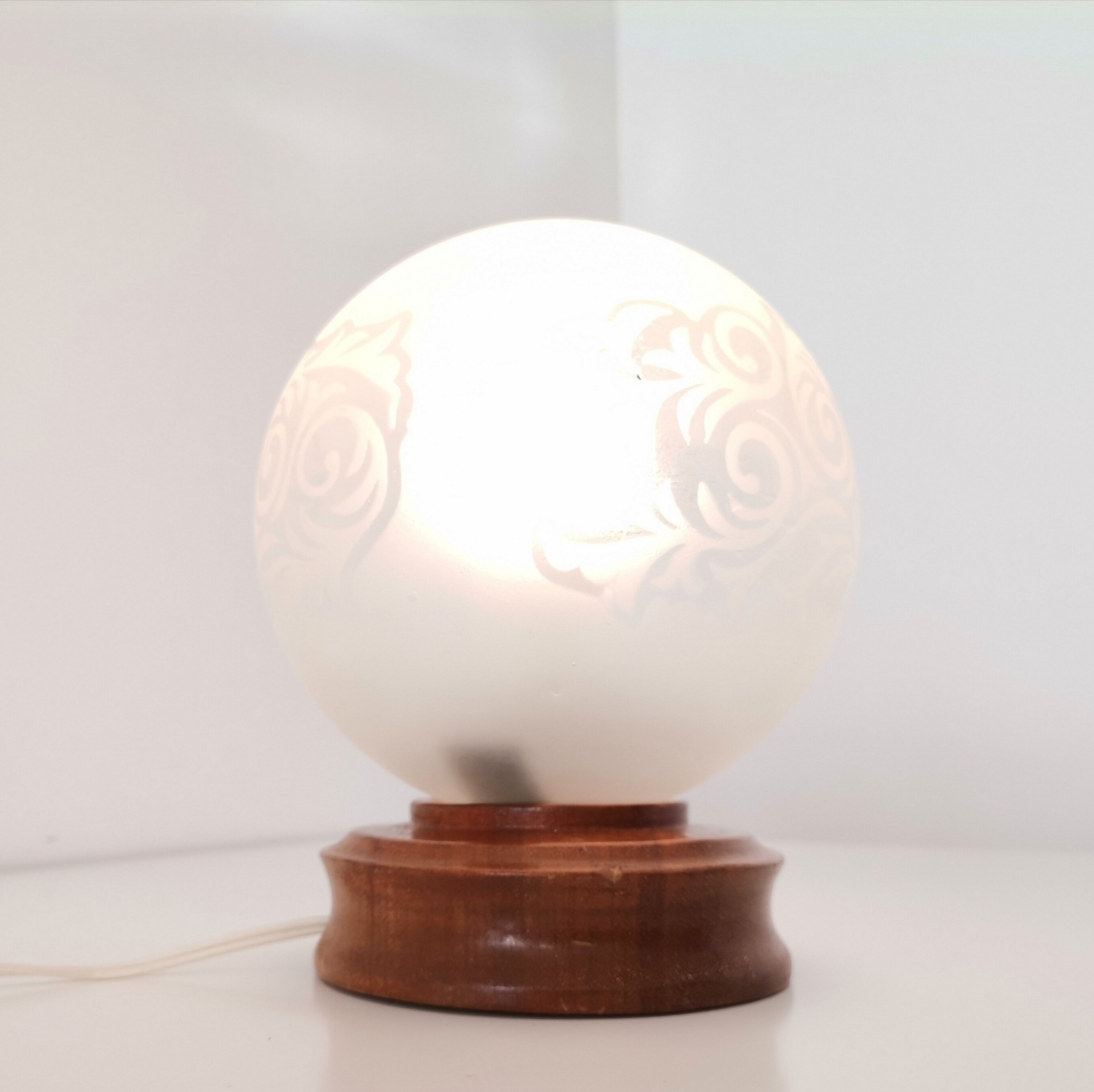 Small vintage 60s wooden table lamp