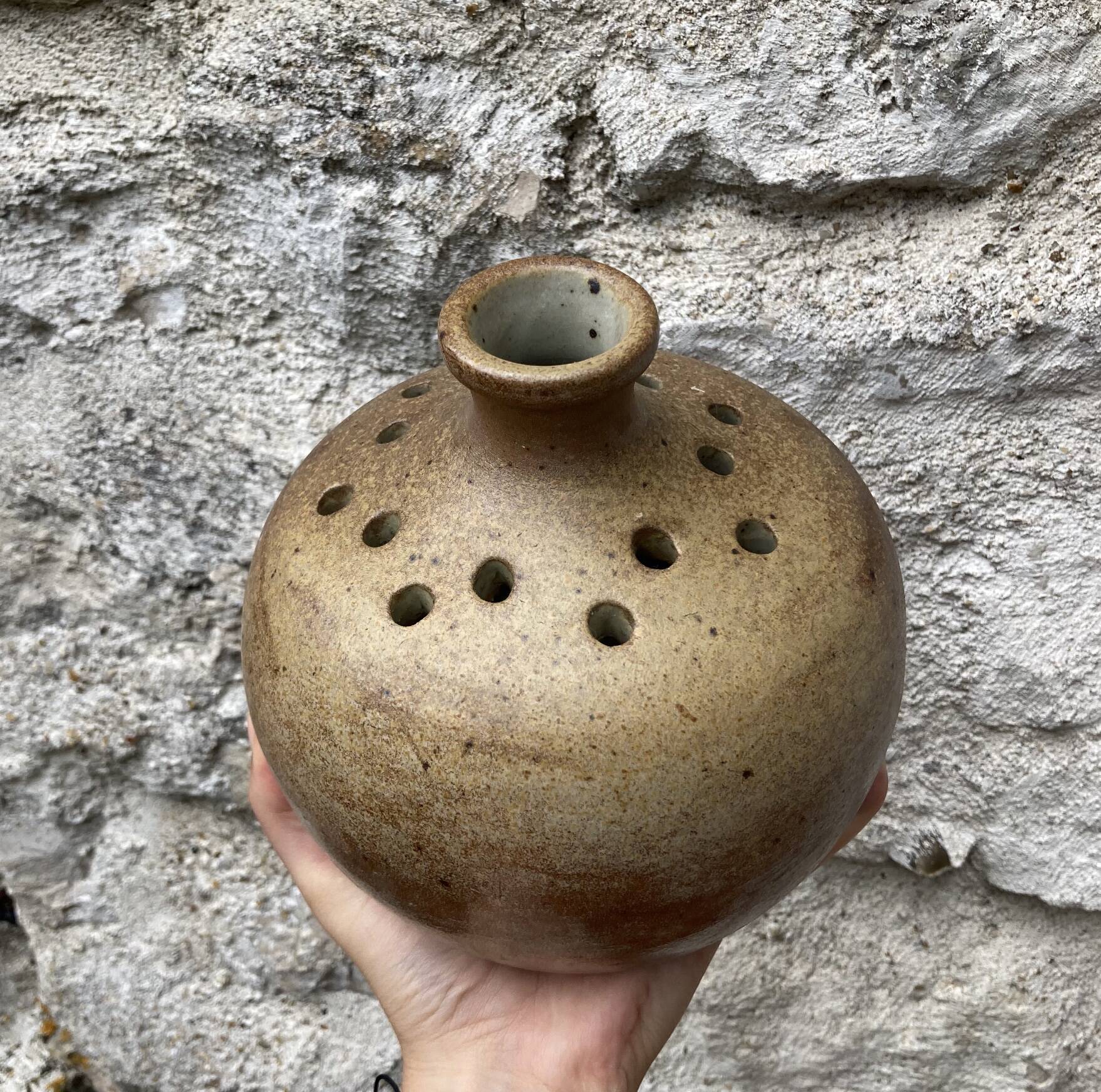 Vintage stoneware flower pick