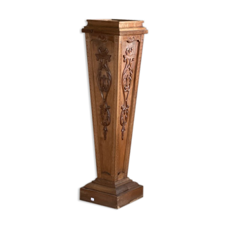 Wooden column