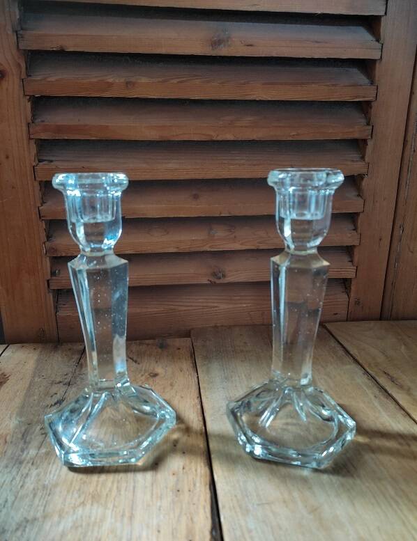 Cast crystal candle holder