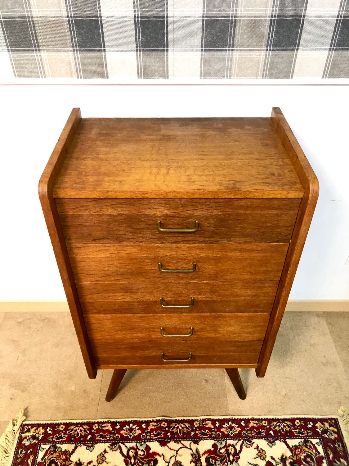 Vintage chiffonnier feet compass