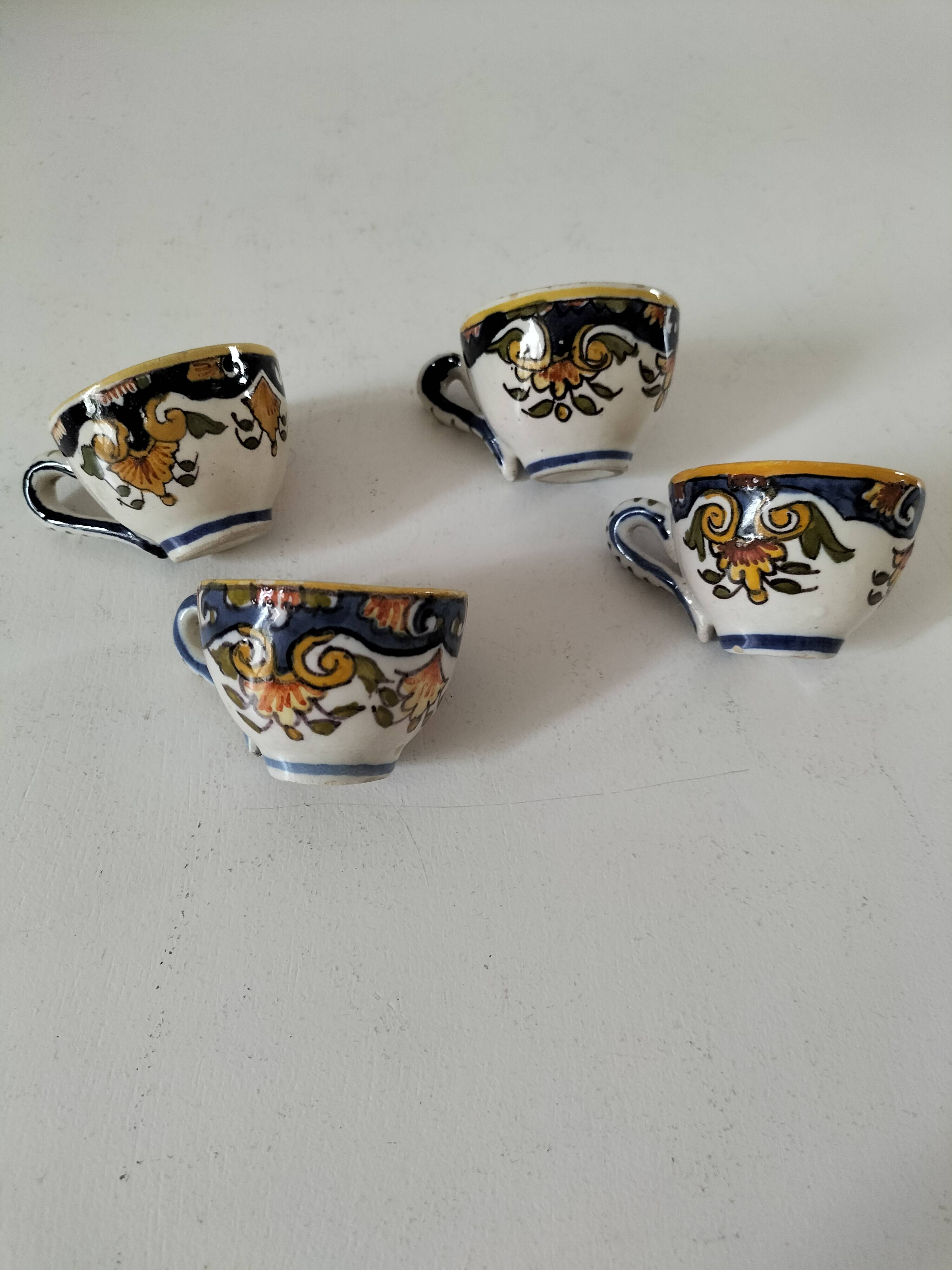 Set of 4 miniature earthenware cups with Old Rouen decor
