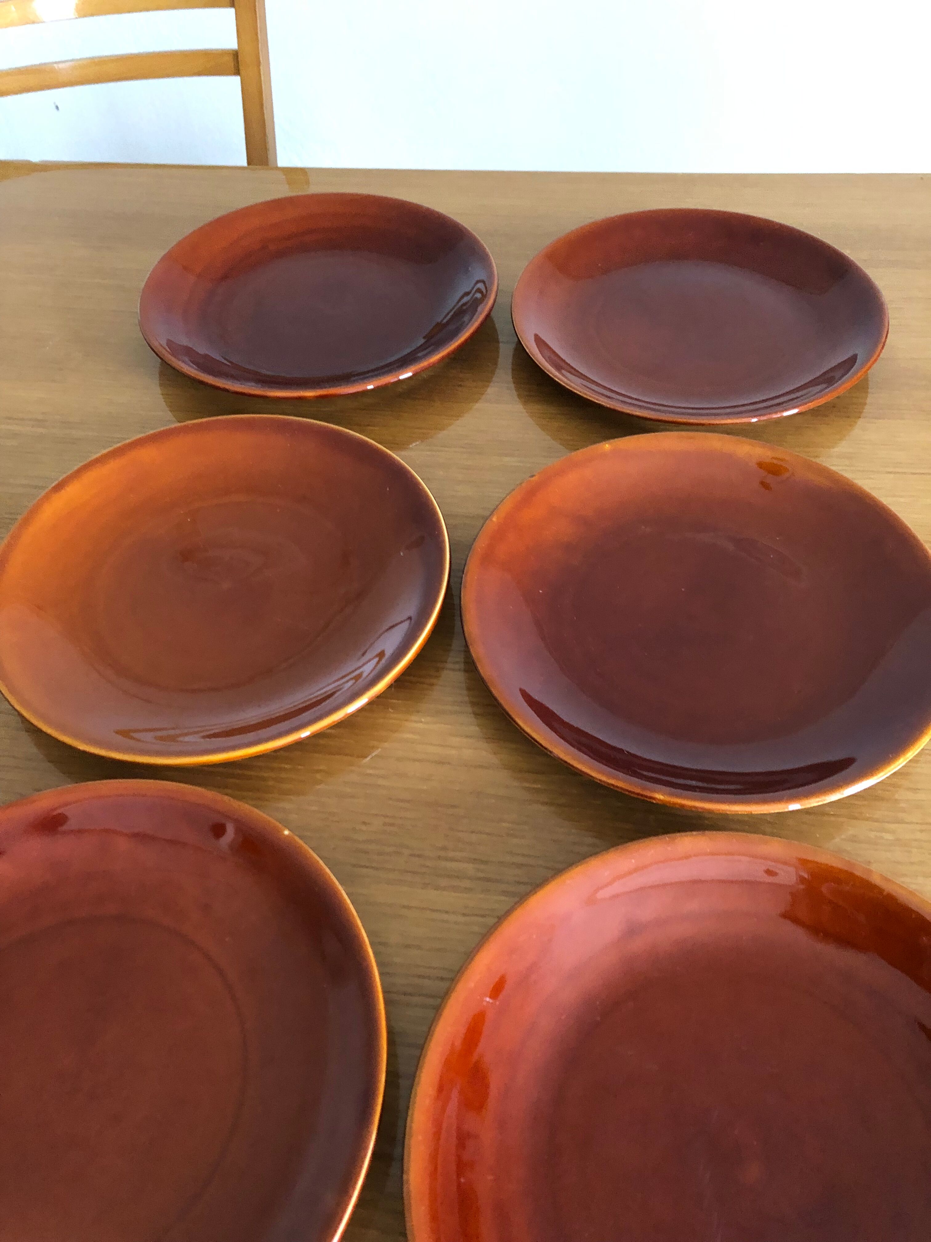 6 assiettes plates faïence