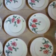 12 assiettes plates anciennes + soupière HBCM
