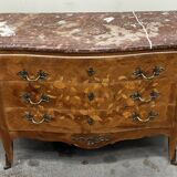 Curved and inlaid chest of drawers, Louis XV style, late 19th-early 20th century