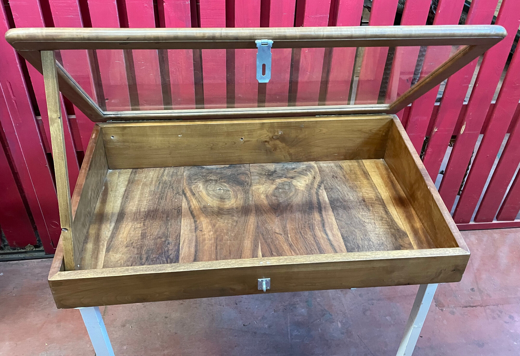 Old table showcase in walnut wood and glass, to install, store model with heavy glass
