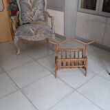 Porte revue en rotin