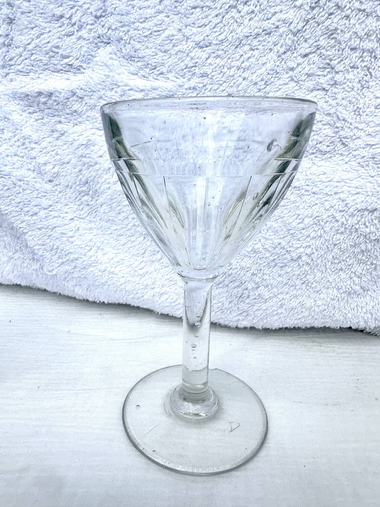Set of 5 blown glass goblets in Art Deco style, circa 1900.