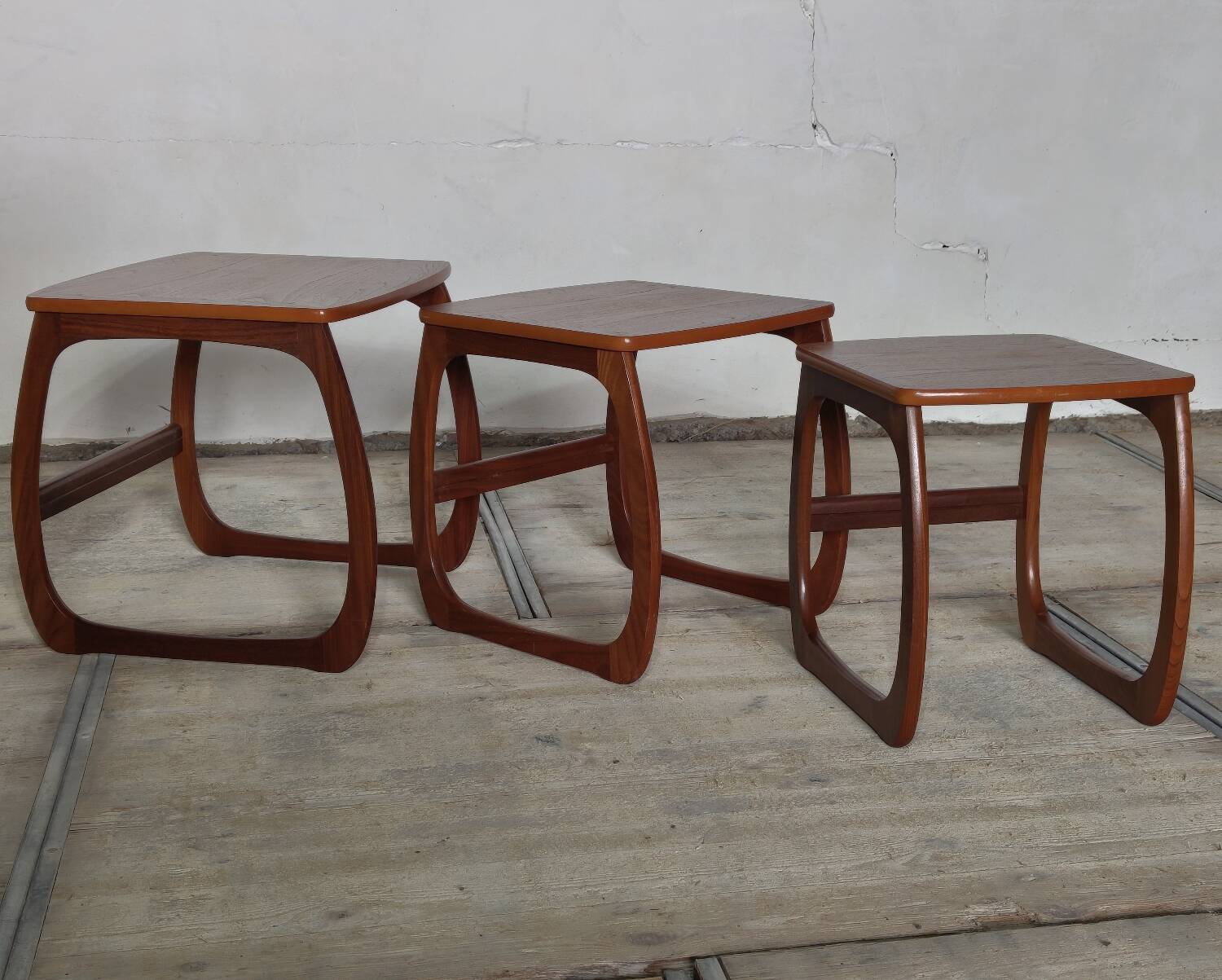 Mid-century nesting coffee tables nathan