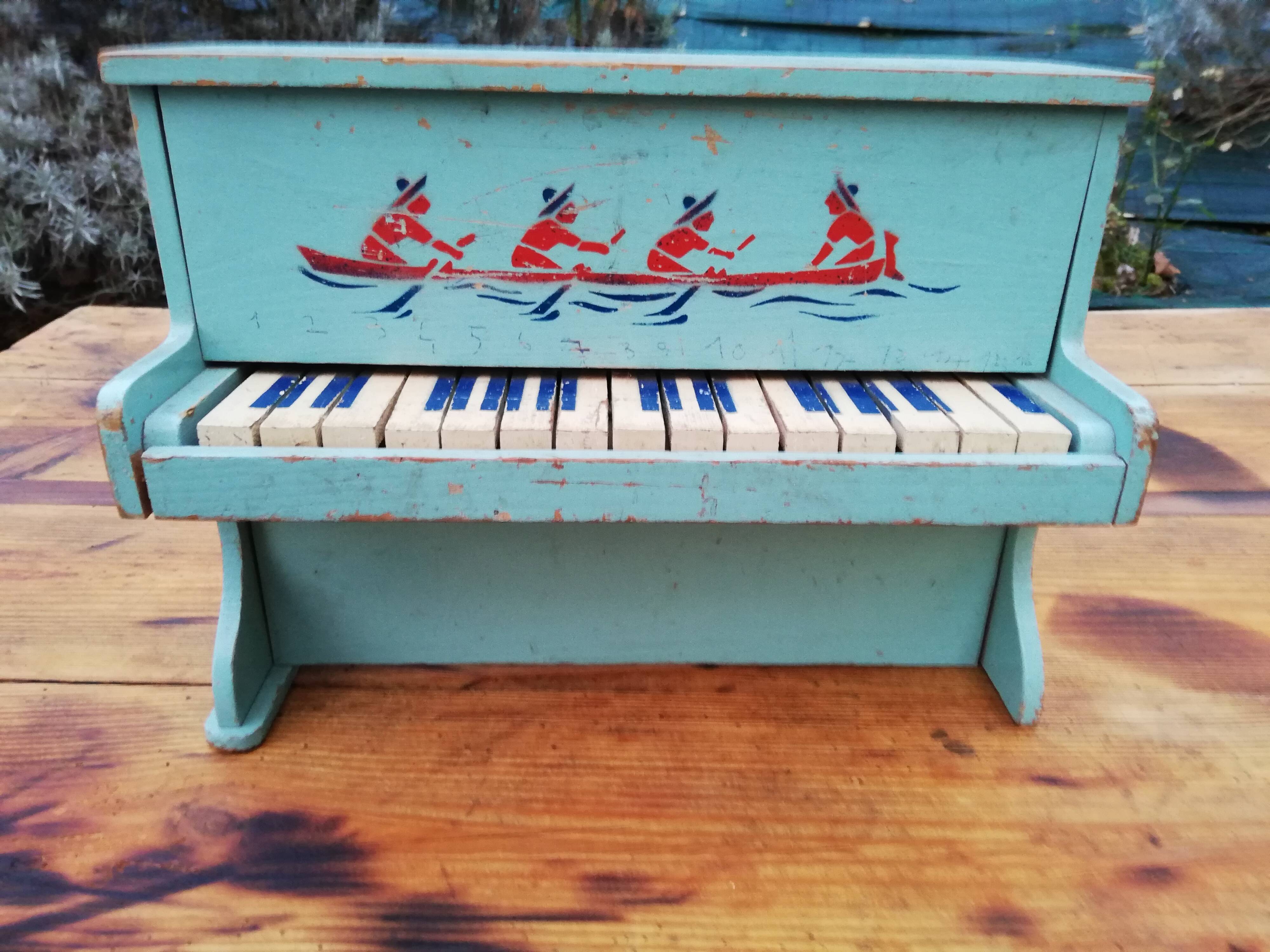 Znfant Piano